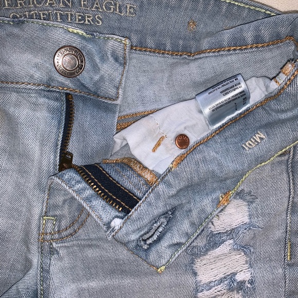 Shorts - Picture 3 of 4